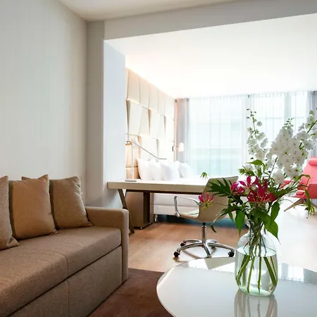 Nh Collection Centre Hotel