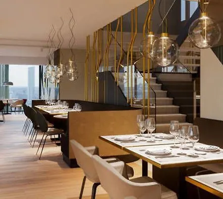 Nh Collection Centre Hotel