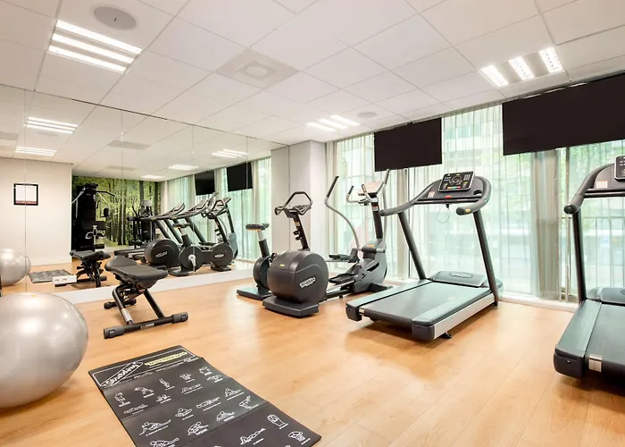 Nh Collection Centre Hotel 5*