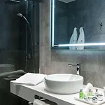 Nh Collection Centre Hotel 5*