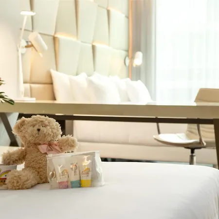 Hotel Nh Collection Centre 5*