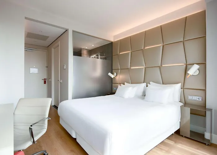 Nh Collection Centre Hotel