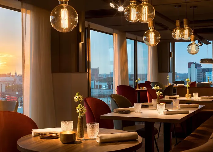 Отель Nh Collection Centre